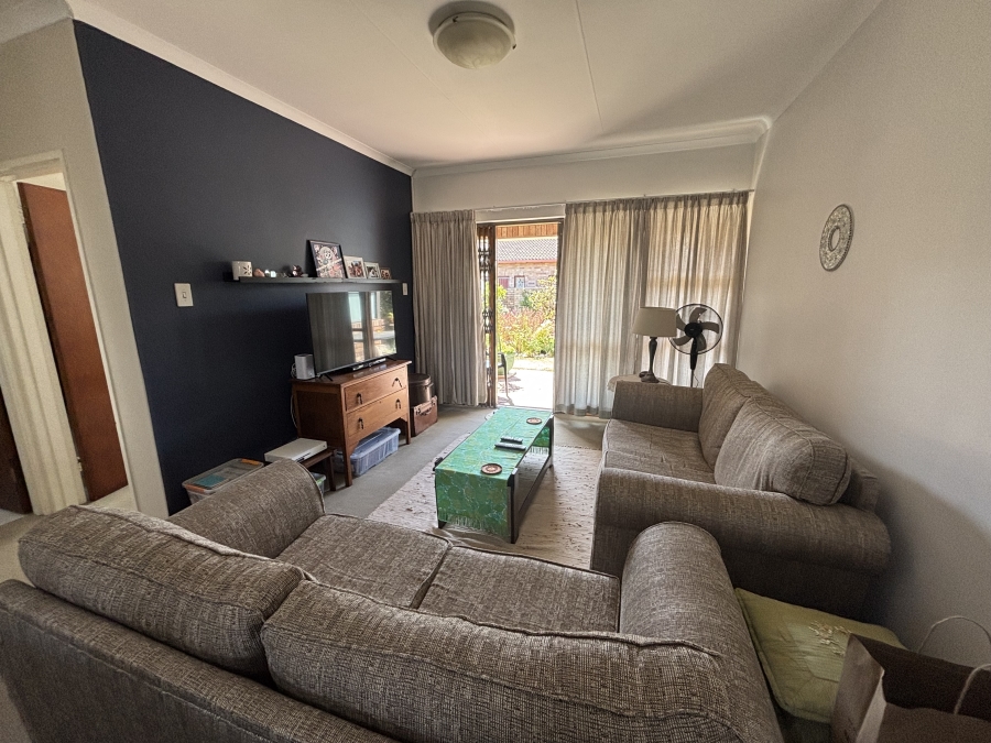 2 Bedroom Property for Sale in Summerstrand Eastern Cape